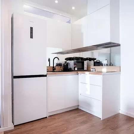 Saint 40 Premium Flat * Sarandë